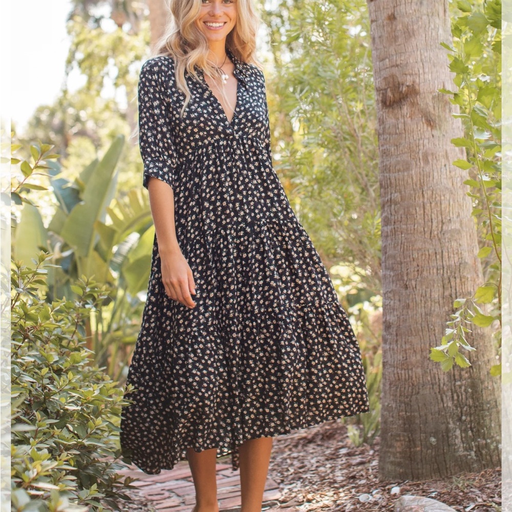 NATURAL LIFE Black and White Floral Midi Dress